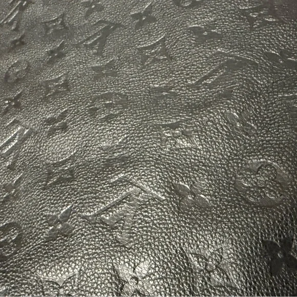 Mint Condition - 100% Authentic Louis Vuitton Artsy MM - Picture 11 of 16